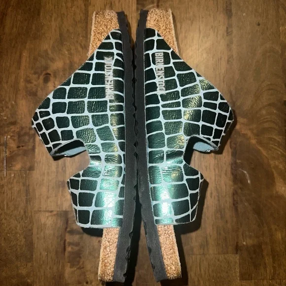 Birkenstock Arizona Gator Gleam sandals 38 US 7-7.5 womens ocean breeze EUC - Picture 5 of 7
